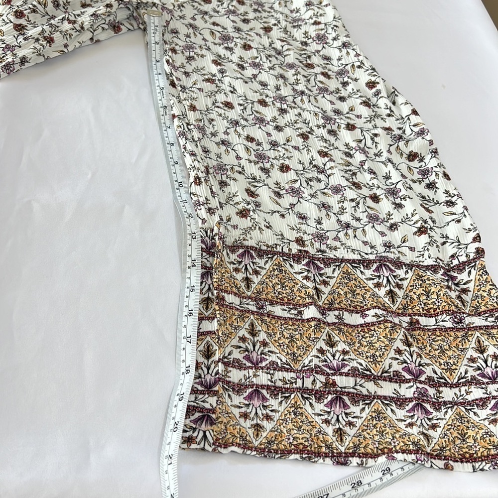 no comment NY•LA, Size Large, Beige and floral - Picture 7 of 7